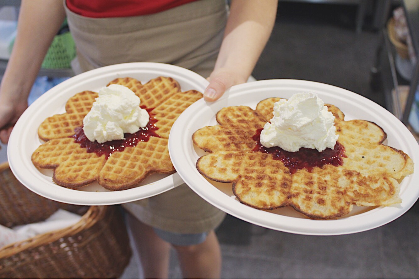 465512F1-629E-48B8-95EE-E7C9124B38DF